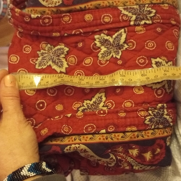 Beautiful! Red Vera Bradley Purse - Picture 7 of 7